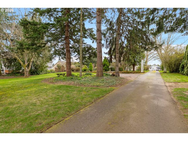 615 Nw TERRITORIAL Rd, Canby, OR 97013