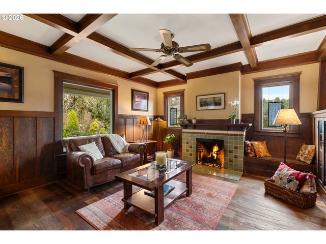 615 Nw TERRITORIAL Rd, Canby, OR 97013