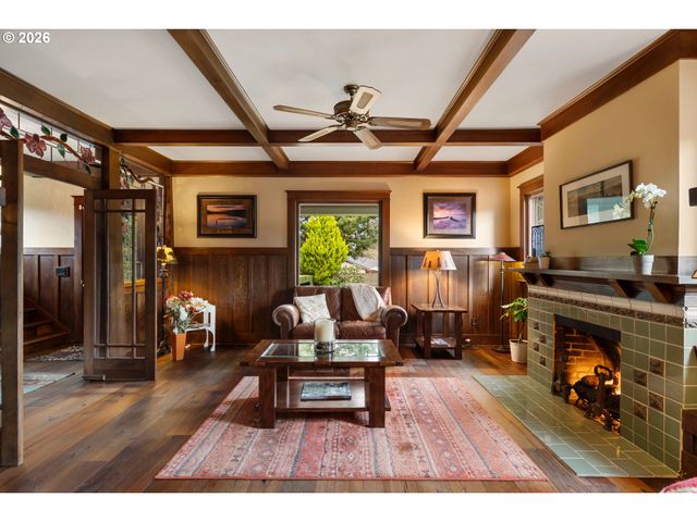 615 Nw TERRITORIAL Rd, Canby, OR 97013