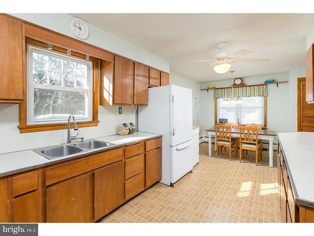 428 LAKEVIEW AVE, Pitman, NJ 08071