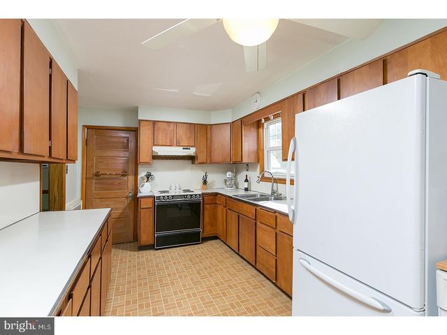 428 LAKEVIEW AVE, Pitman, NJ 08071