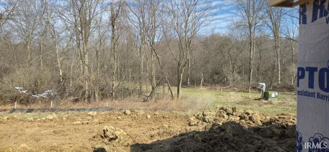 1403 E Boulder Run, Columbia City, IN 46725