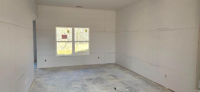 1403 E Boulder Run, Columbia City, IN 46725