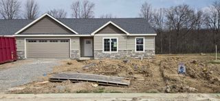 1403 E Boulder Run, Columbia City, IN 46725