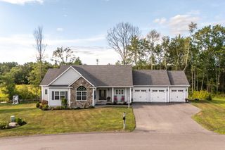 25 Wildwood Road, Pelham, NH 03076