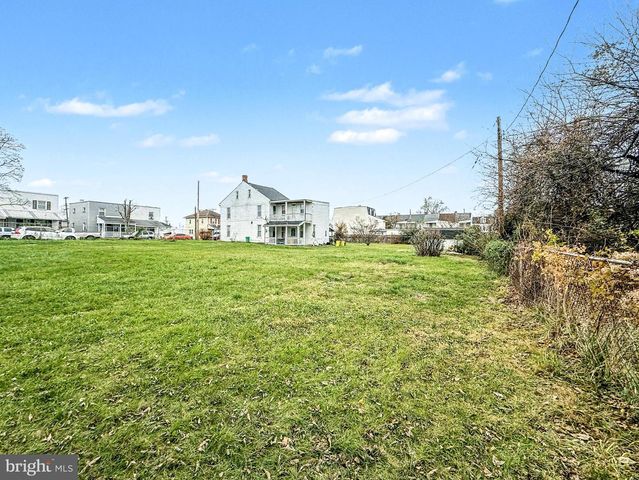 329 WHEATFIELD ST, York, PA 17403