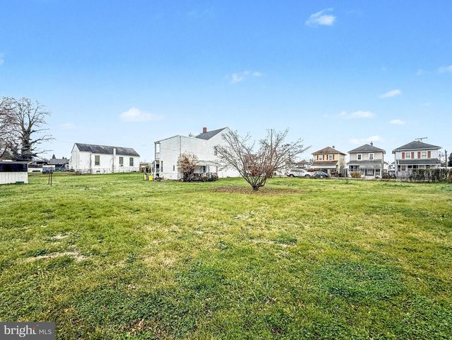 329 WHEATFIELD ST, York, PA 17403