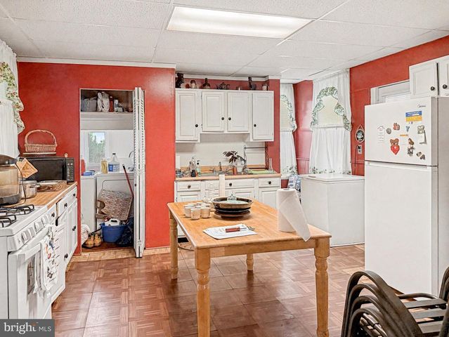 329 WHEATFIELD ST, York, PA 17403