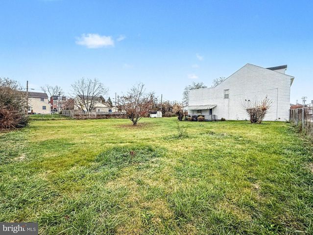 329 WHEATFIELD ST, York, PA 17403