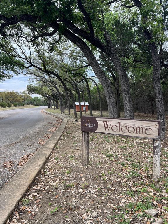 lot 67 Broken Spoke 5 Acres, Canyon Lake, TX 78133