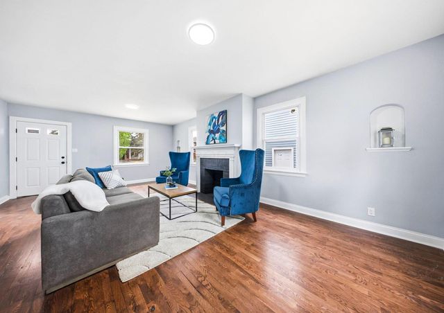 1370 S Champion Avenue, Columbus, OH 43206