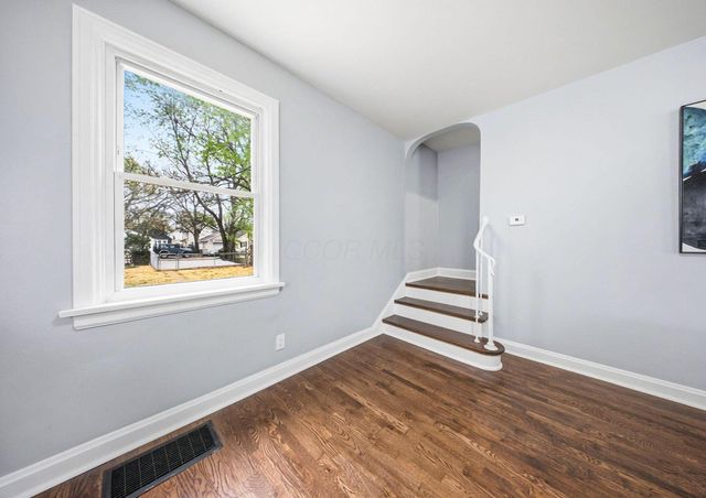 1370 S Champion Avenue, Columbus, OH 43206