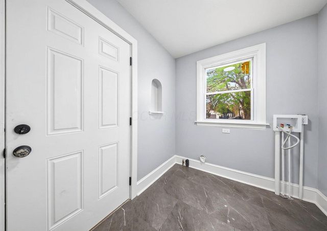 1370 S Champion Avenue, Columbus, OH 43206