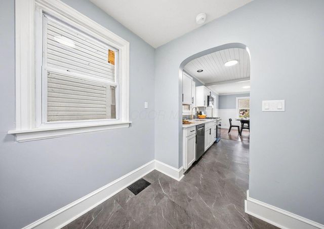 1370 S Champion Avenue, Columbus, OH 43206