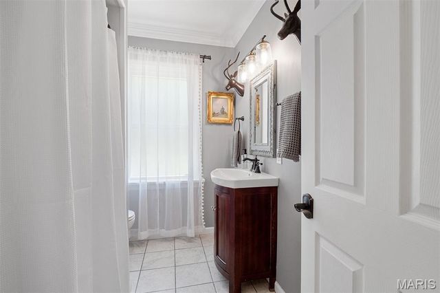 1016 Forest Avenue, Kirkwood, MO 63122