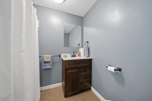 1 Rock Forest Drive, Hooksett, NH 03106
