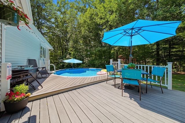 1 Rock Forest Drive, Hooksett, NH 03106