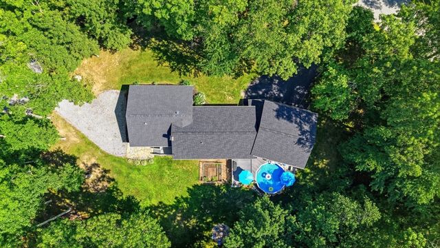 1 Rock Forest Drive, Hooksett, NH 03106