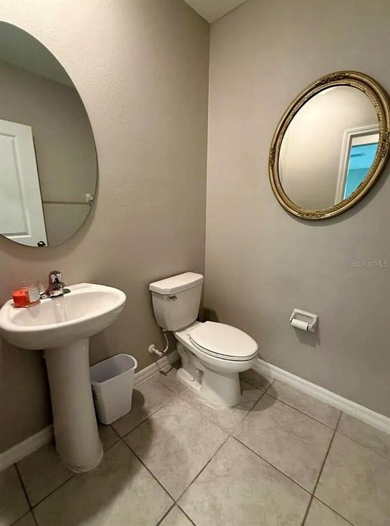 Image 8 of property listing at 12957 WILDFLOWER MEADOW DRIVE, Riverview, FL 33579