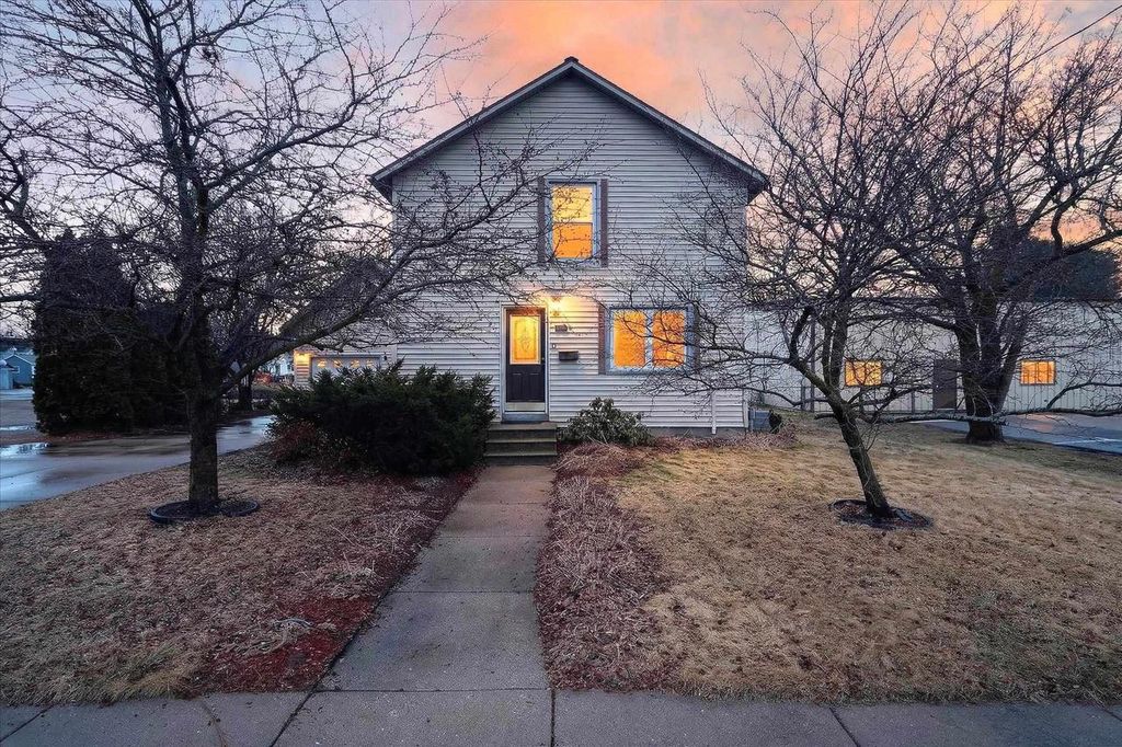 1104 11th Street, Brodhead, WI 53520