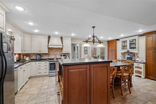 13176 Kimberlyn Hills Lane, Rogers, AR 72756