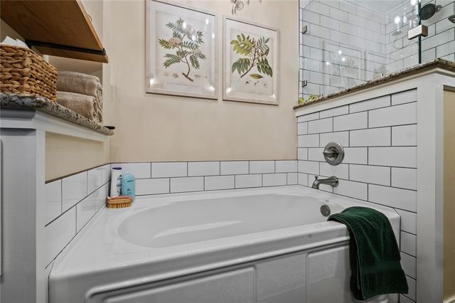 13176 Kimberlyn Hills Lane, Rogers, AR 72756