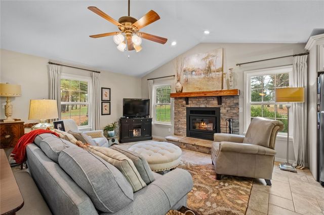 13176 Kimberlyn Hills Lane, Rogers, AR 72756