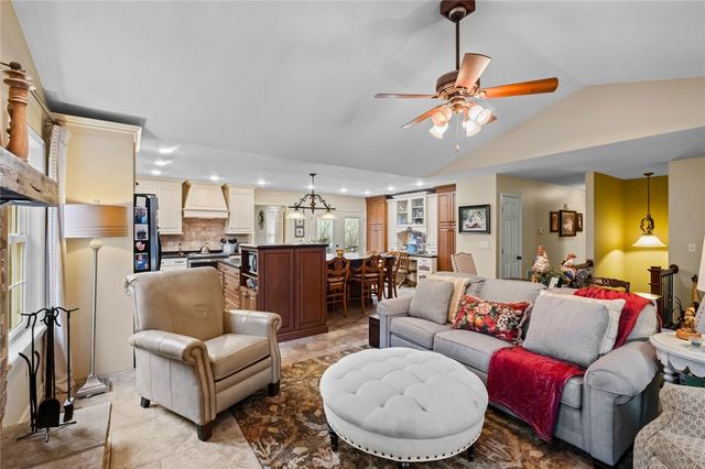 13176 Kimberlyn Hills Lane, Rogers, AR 72756