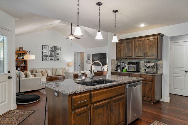 833 E Grouse Road, Nixa, MO 65714
