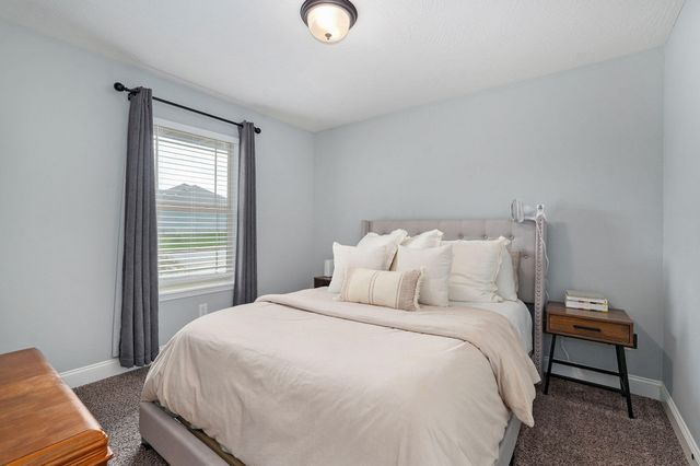 833 E Grouse Road, Nixa, MO 65714