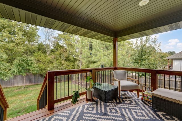 833 E Grouse Road, Nixa, MO 65714