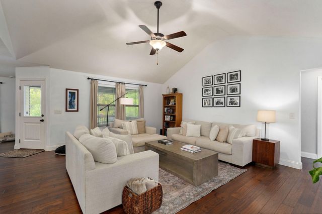 833 E Grouse Road, Nixa, MO 65714