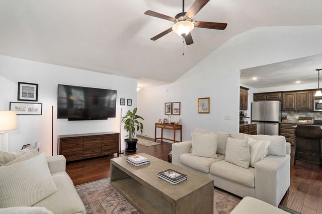 833 E Grouse Road, Nixa, MO 65714