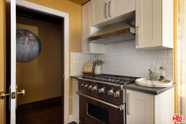 960 N Doheny Drive 306, West Hollywood, CA 90069