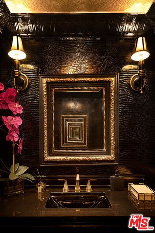 960 N Doheny Drive 306, West Hollywood, CA 90069