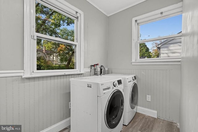 516 W MAIN ST, Maple Shade, NJ 08052