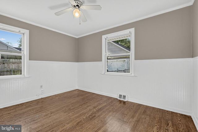 516 W MAIN ST, Maple Shade, NJ 08052