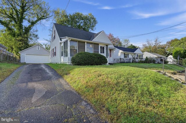 516 W MAIN ST, Maple Shade, NJ 08052