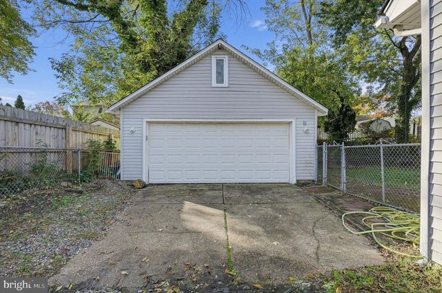 516 W MAIN ST, Maple Shade, NJ 08052