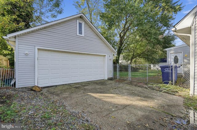 516 W MAIN ST, Maple Shade, NJ 08052