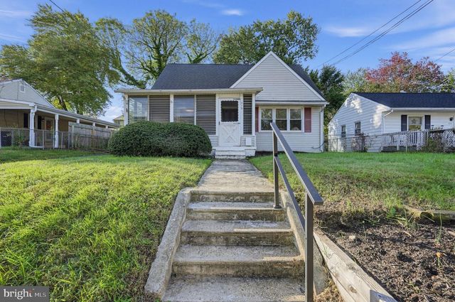 516 W MAIN ST, Maple Shade, NJ 08052