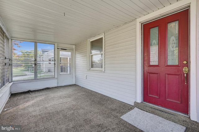 516 W MAIN ST, Maple Shade, NJ 08052
