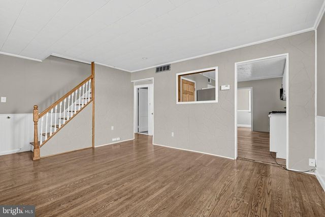 516 W MAIN ST, Maple Shade, NJ 08052