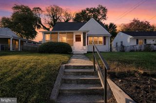 516 W MAIN ST, Maple Shade, NJ 08052