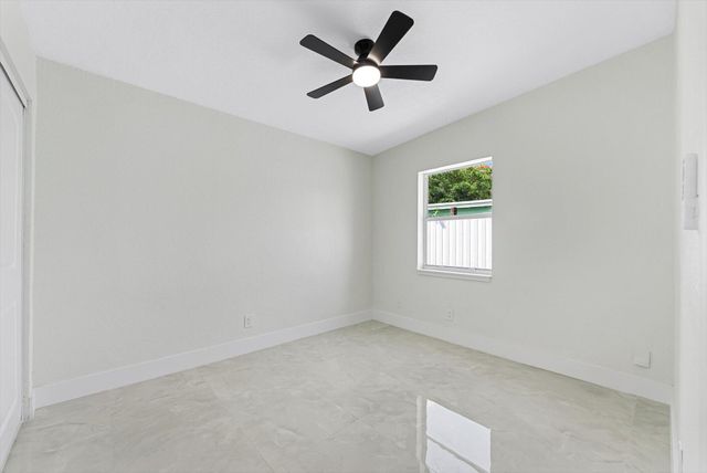 431 Ficus Tree Drive, Lantana, FL 33462