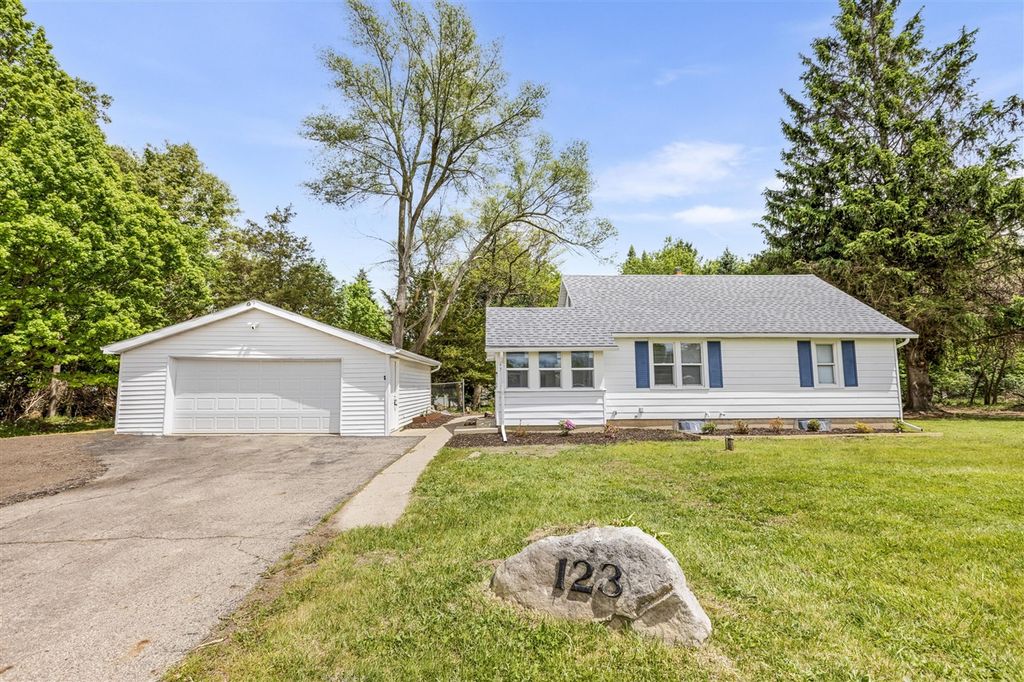 123 Arbor Street, Battle Creek, MI 49015