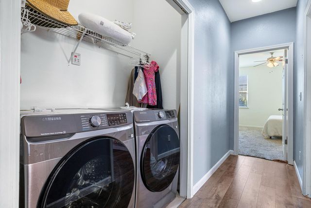 8611 Gardenia Avenue, Parlier, CA 93648