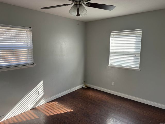 9216 W 6th Street, Little Rock, AR 72205