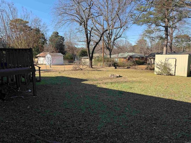 9216 W 6th Street, Little Rock, AR 72205