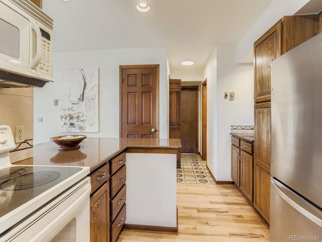 677 Sky Trail Rd, Boulder, CO 80302